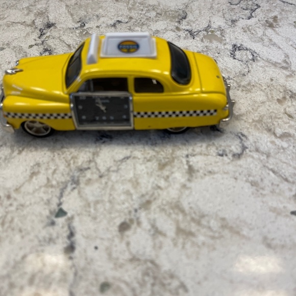 Fossil Limited Edition‎ Taxi Cab clock - Picture 2 of 9